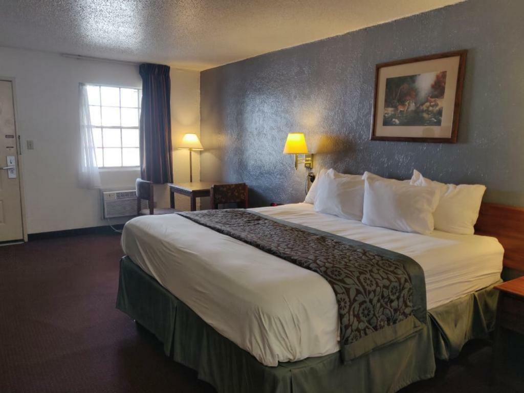 Days Inn By Wyndham San Antonio Lytle Luaran gambar