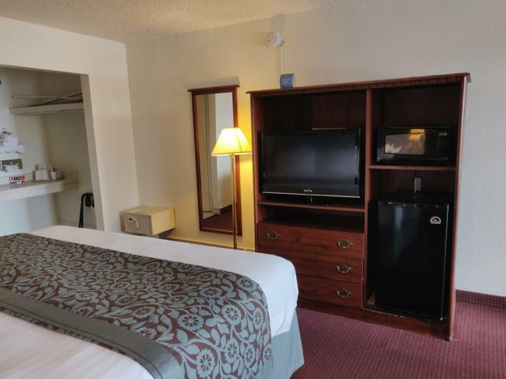Days Inn By Wyndham San Antonio Lytle Luaran gambar